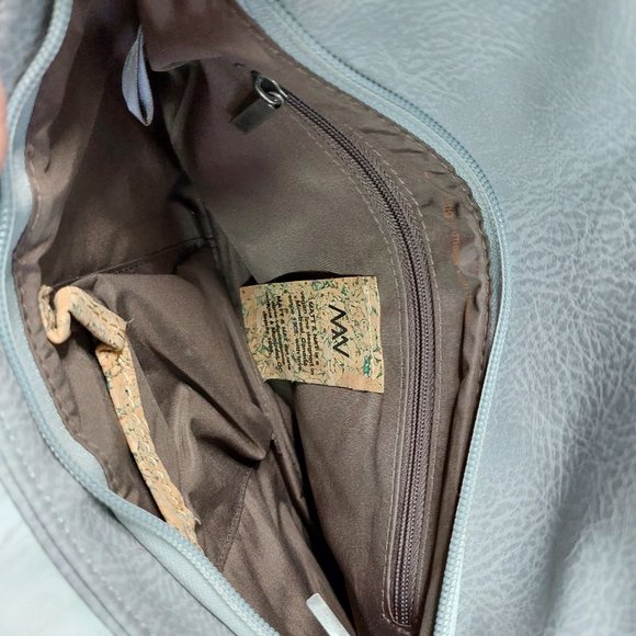 Mat & Nat Women's Light Grey Pouch - Picture 4 of 8